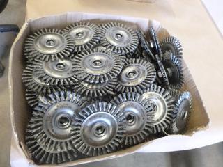 (60) Unused Felton 4 In. 814T Wire Wheels (E-1)