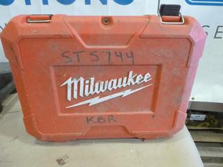Milwaukee Case (F-1)