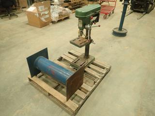 Westward Gorilla LCN-14  V.S. Drill Press, 115V, 1/2 HP, S/N 28332, C/w 16 IN. x 30 In. Metal Stand (W-4-2)