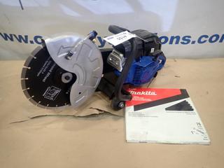 12 In. 2 Stroke Concrete Saw w/ 12 In. Diamond Wheel Blade and Unused Makita 12 In. Carbine Tipped Saw Blade (D1)