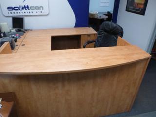 **Located Offsite @ Scott Can- 9523 49 Ave NW, Edmonton** 72in X 94in X 72in U-Shape Office Desk C/w Task Chair *Note: No Equipment On-Site, Buyer Responsible For Loadout, For More Information Contact Chris @ 587-340-9961*