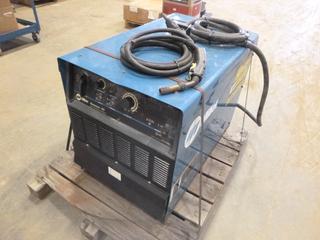 Miller Dimension 452 CC/CV-DC Welding Power Source c/w Mig/Fluxcore Whip, SN LF089827 (S-2-1)