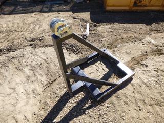 Hand Crank Winch w/ Custom 5th Wheel Mount