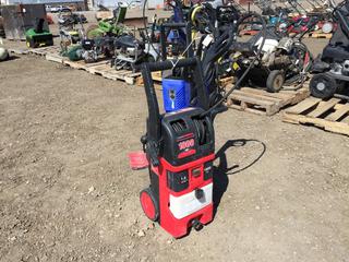 Clean Force Pressure Washer 1800 PSI, 1.5 GPM.