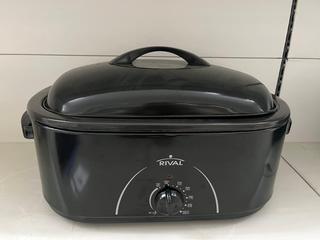 Rival 22 Quart Roaster Oven.