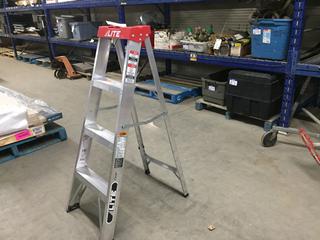 Lite 4 Ft. Aluminum Step Ladder 200lb Capacity.