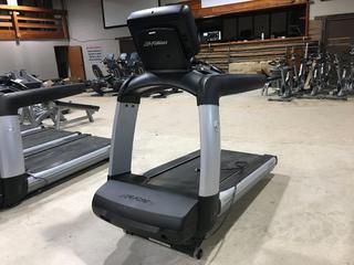 Life Fitness 95T Elevation Series Treadmill c/w FlexDeck Shock Absorption System, 0-15% Incline, 0.5-14mph, Interactive Workouts & 19 In. Discover SE Console, 120V, 20 Amp Plug, S/N AST159947. **Note: Console Stuck in Reset Cycle**