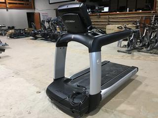 Life Fitness 95T Elevation Series Treadmill c/w FlexDeck Shock Absorption System, 0-15% Incline, 0.5-14mph, Interactive Workouts & 19 In. Discover SE Console, 120V, 20 Amp Plug, S/N AST144186.