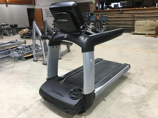 Life Fitness 95T Elevation Series Treadmill c/w FlexDeck Shock Absorption System, 0-15% Incline, 0.5-14mph, Interactive Workouts & 19 In. Discover SE Console, 120V, 20 Amp Plug, S/N AST144184.