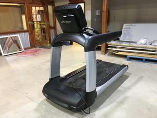 Life Fitness 95T Elevation Series Treadmill c/w FlexDeck Shock Absorption System, 0-15% Incline, 0.5-14mph, Interactive Workouts & 19 In. Discover SE Console, 120V, 20 Amp Plug, S/N AST159945.