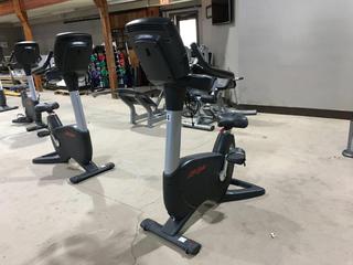 Life Fitness 95 Inspire Upright Bike c/w KOPS Leg Position, Wide Ride Pedals, Programmed & Interactive Workouts & 16 In. Discover Console, S/N CUC100287.