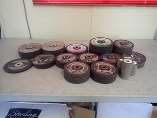 Qty Of Assorted 6in And 7in Grinding Discs 