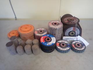 Qty Of 4 1/2in, 6in And 5in Grinding Discs C/w Qty Of Grinding Stones