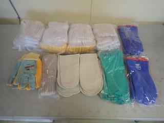 Qty Of (4) Packs Of Size Large Cotton Gloves C/w (2) Pairs Of Horizon Size XL Gloves, Rubber Gloves And Liners 