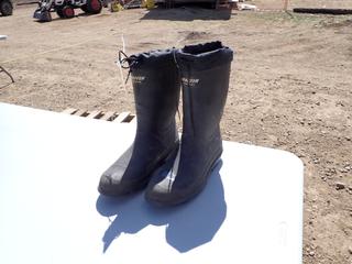 (1) Pair Of Baffin Oarprene Size 12 Lined Boots