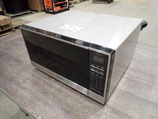 Panasonic NN-ST775S Microwave (T-1-1)