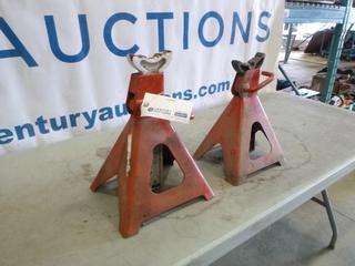 (2) 6 Ton Car Jacks (L-2-2)