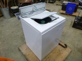 Maytag Washing Machine *Note: Working Condition Unknown* (Y-4-2)