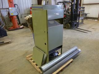 Anthes HGB112A Furnace c/w 120,000 BTU, Natural Gas, 115V, Qty of Exhaust Pipe, 22 In. x 27 In. x 60 In. (Z)