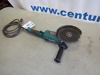 6 In. Makita Model GA6010 Disc Grinder, 120V, 10.5A (D2)