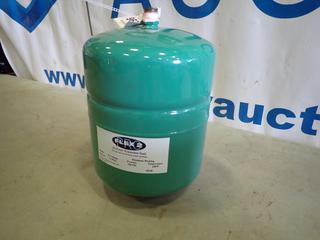 Pro Flex 2 Hydronic Expansion Tank, Model HTX 15, Max. Working Pressure 100 PSI And 240 (A-2)