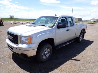 2013 GMC Sierra 2500 HD 4x4 Extended Cab Pickup c/w 6.0L V8, Auto, A/C, Tow Brake Control, Tow Package, 245/75R17 Tires, Showing 358,374 Kms, VIN 1GT22ZCG3DZ127083