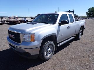 2013 GMC Sierra 2500 HD 4x4 Extended Cab Pickup c/w 6.0L V8 Gas, AT, A/C, Trailer Brake Control, Tow Package, 245/75R17 Tires, Showing 277,308 Kms, VIN 1GT22ZCG7DZ128799