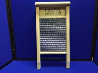 Pearl Canadian Woodware Co. Washboard.