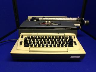 Smith-Corona Secretarial 300 Type Writer.