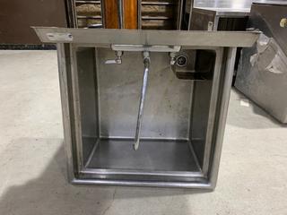 Stainless Steel Basin Sink.