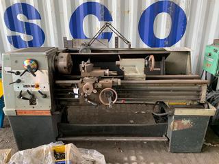 Colchester Triumph 2000 Metal Lathe, 7.5 HP, 415V, 6A, 50 Hz, 3 Phase. C/W Spare Chuck.