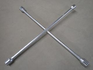 4-Way Lug Nut Wrench, 7/8 In, 15/16 In, 1 1/16 In.