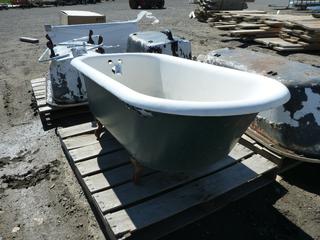 Cast Iron Tub w/ Feet.