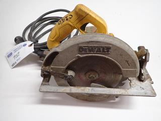 DeWalt 7 1/4 In. Circular Saw DWE575.