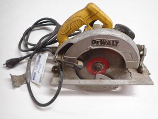 DeWalt 7 1/4 In. Circular Saw DWE575.