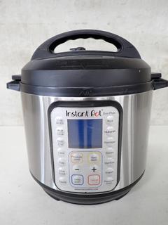 6 Quart Instant Pot Model # DUO Plus 40.