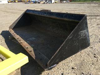 CAT 6 Ft. Smooth Bucket To Fit Skid Steer, Control # 7462.