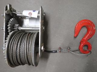 Manual Self Locking Rope Winch.