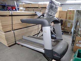 Life Fitness 95T Treadmill *Requires Repair*