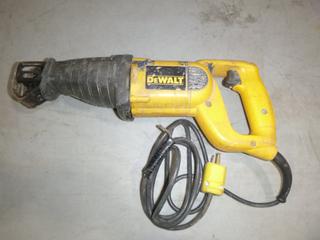 DeWalt DW303 120V 1 1/8 In. Reciprocating Saw C/w Case 