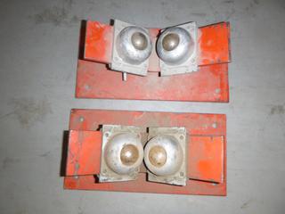 (2) Pipe Stand Roller V-Heads 