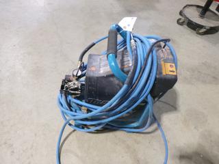 Makita MAC700 2.6-Gal 90PSI Air Compressor C/w Hose