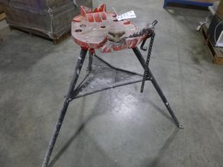 Ridgid No. 460 1/8 - 6 In. Tri-Stand w/ Chain Vise *Note: Damage to Chain Vise*