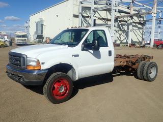 1999 Ford F-550 Super Duty 4X4 Cab and Chassis c/w 7.3L Power Stroke V8 Diesel, 4 Speed w/ Low and Overdrive, Ford PTO RPM Idle Speed Controller, Air Bag Overload, 225/70R19.5 Tires, Showing 313,192 Kms, VIN 1FDAF57F8XEB57276 *Note: Rust, Paint Chips, Back Of Drivers Side Mirror Cracked*