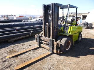 **LOCATED OFFSITE** Clark Propane Forklift, Model: C500-YS100, 8900 Lbs Capacity, S/N: Y685-0092-7575KOF, 5ft Forks, 2-Stage Mast W/ Side Shift, Unknown Hours *Note: Buyer Responsible For Loadout, This Item Is Located @ 7261 18ST NW, For More Info Contact Chris @ 587-340-9961*