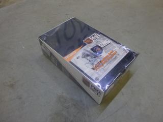 (1) Unopened Box Pro Set Hockey Cards (G-2)