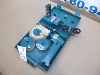 Makita 9200D Power Polisher c/w Battery, Charger and Polishing Bits (F2)