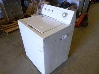 Whirlpool LSQ8500JQ2  Ultimate Care II Commercial Quality, Super Capacity Plus Washing Machine *Note: Working Condition Unknown* (O-5-1)