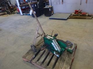 Greenlee 1818, Manual Pipe Bender *Note: Bends 3/4 In., 1 In., 1 1/4 In., 1 1/2 In.*