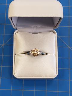 Unused 1.5CT Moissanite Sterling Silver Ring, Rhodium Plated, Weight 3.95G, Size 10.5